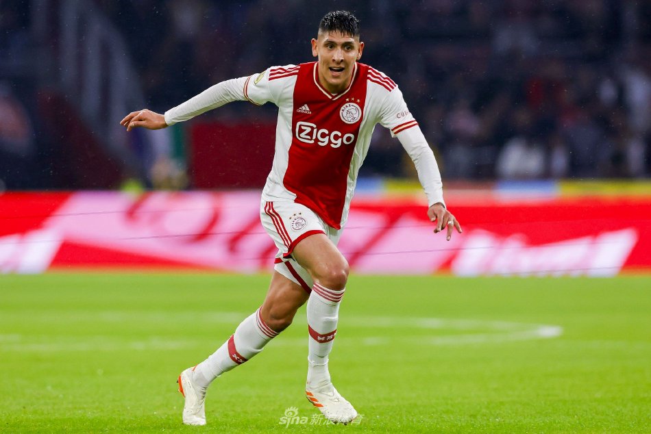 其卓越的个 其卓越的个