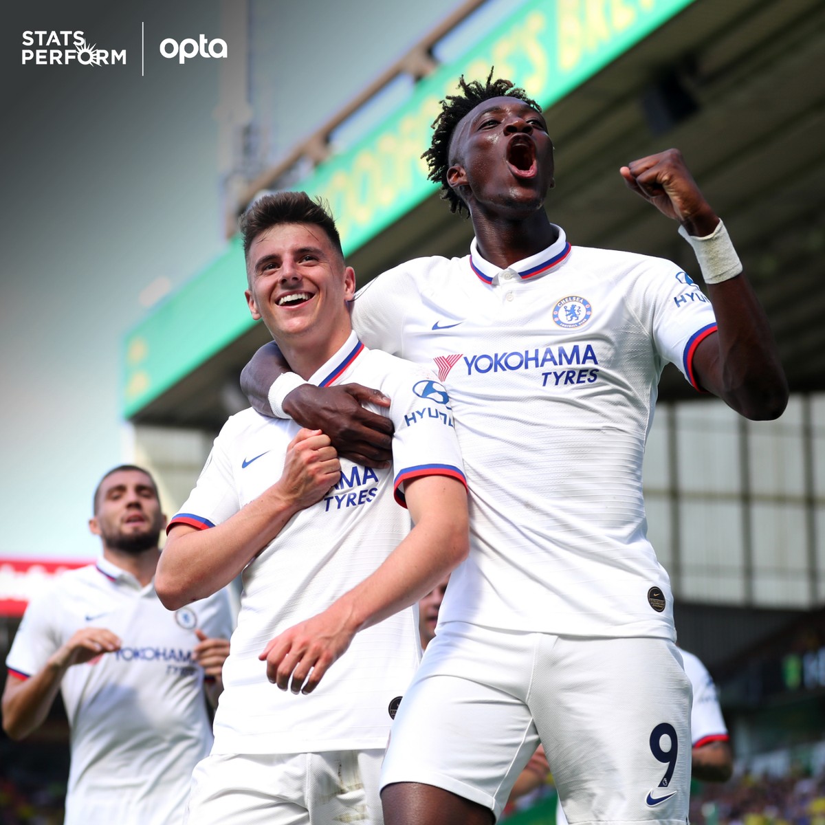 足球带来了 足球带来了